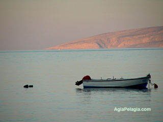 fishing boat - Agia Pelagia holiday resort on Crete